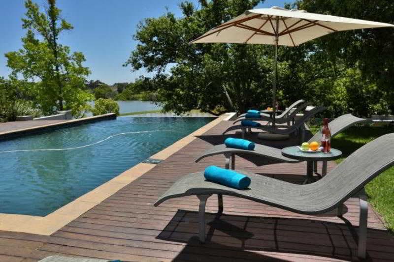 L'Avenir Country Lodge, Pool
