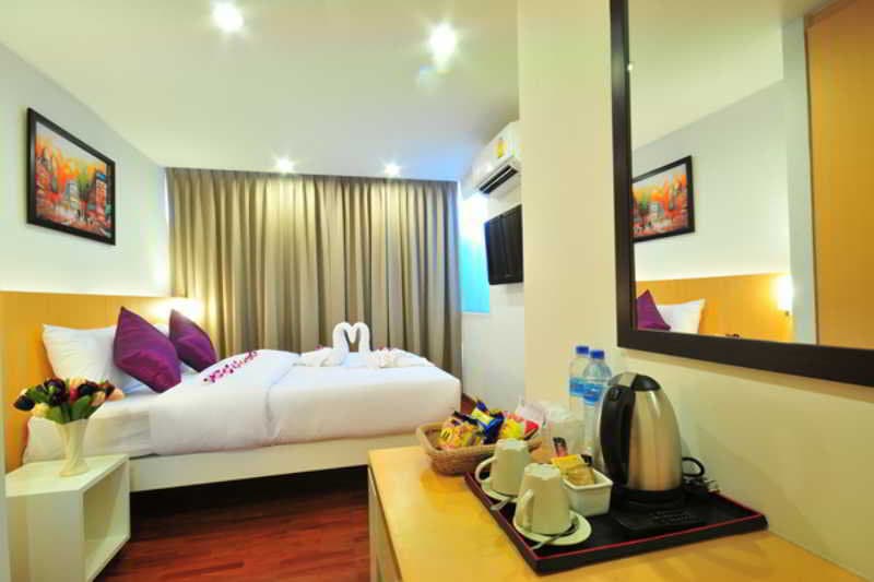 Win Long Place managed by Win Long, Room