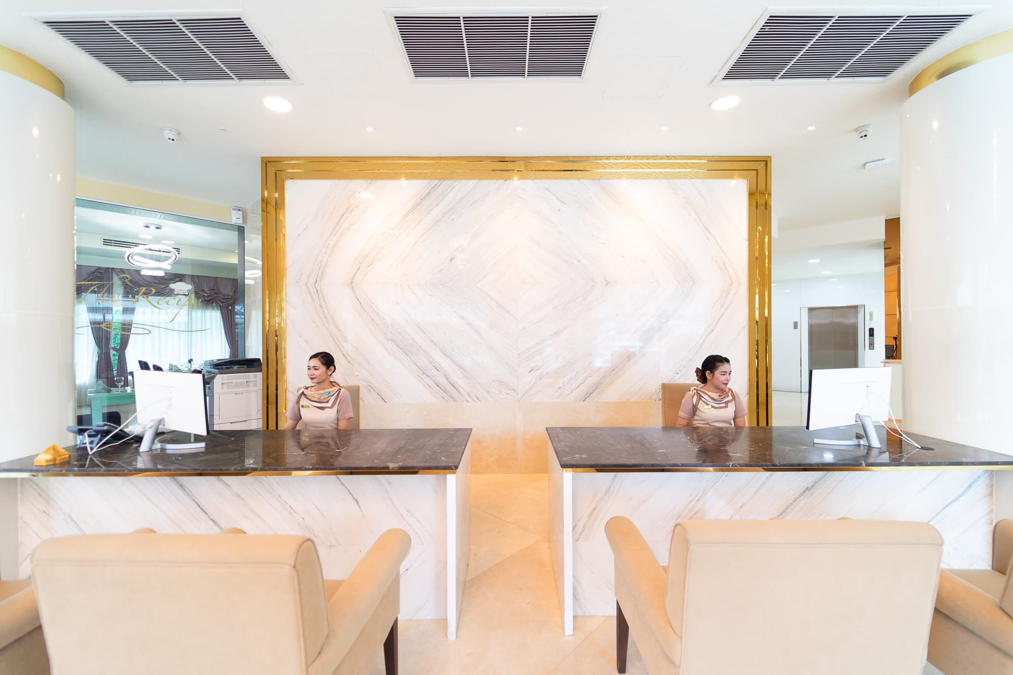 Royal Pavilion Hua Hin, Lobby