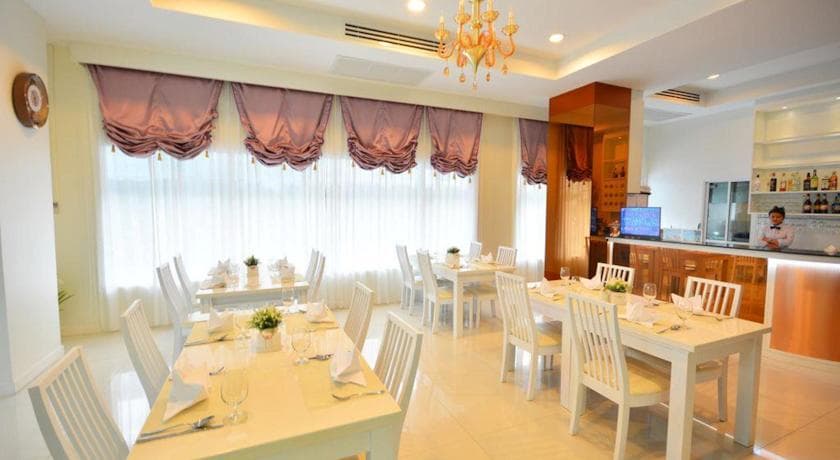 Royal Pavilion Hua Hin, Restaurant