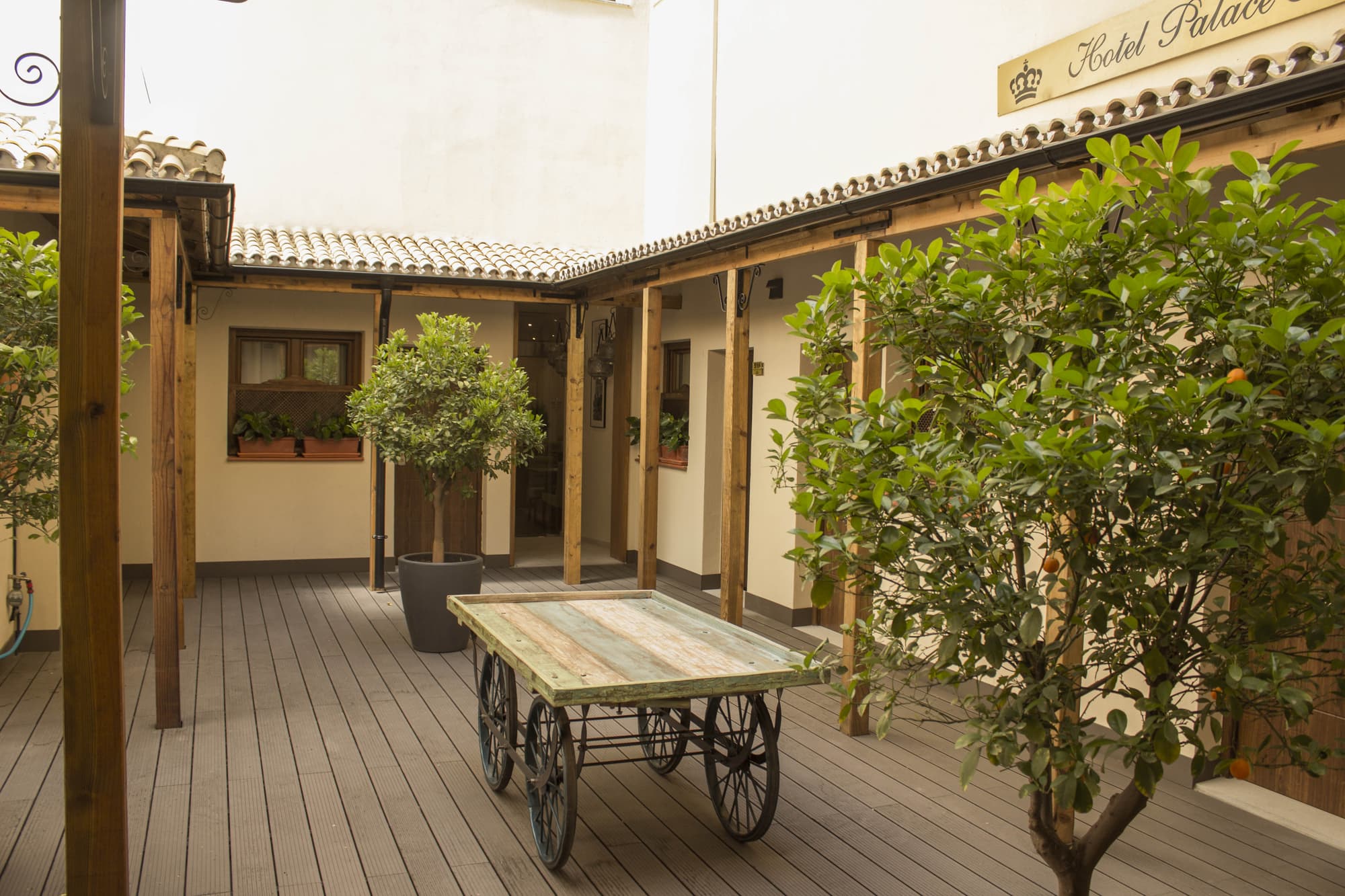 Palace Sevilla, Lobby