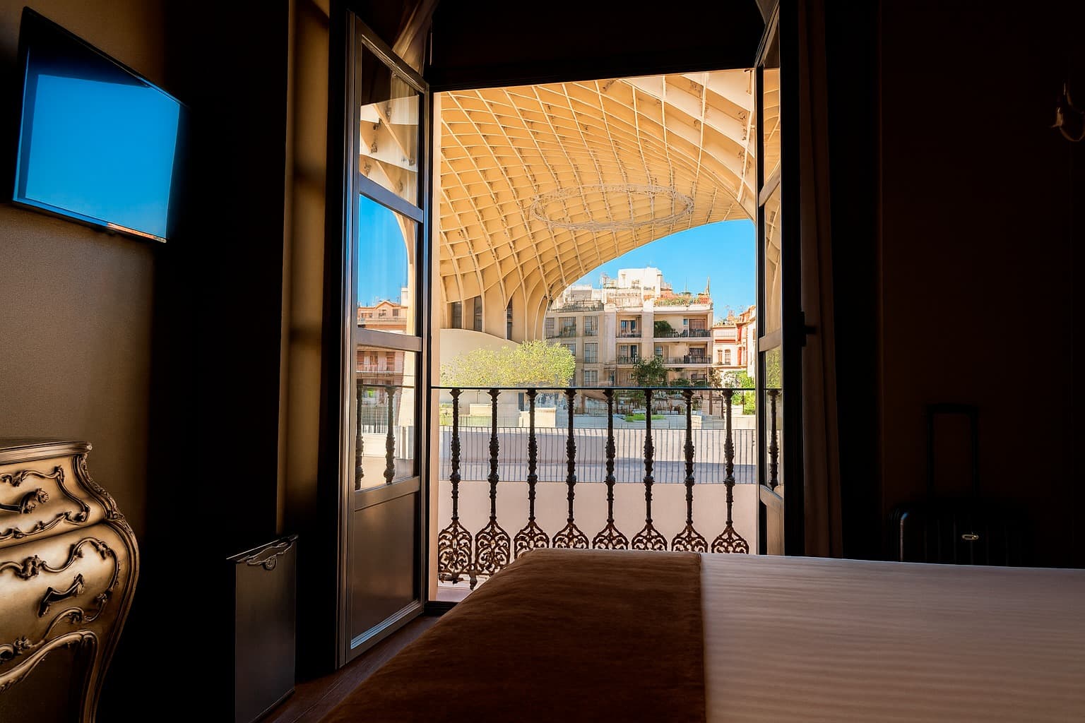 Palace Sevilla, Room