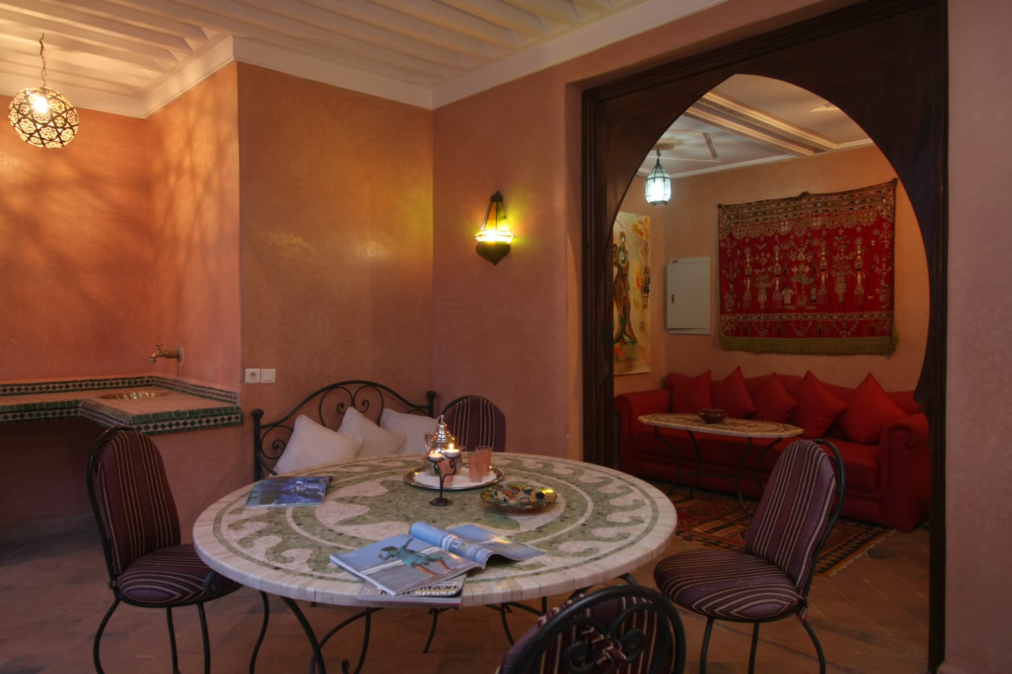 Riad Mazal, Restaurant
