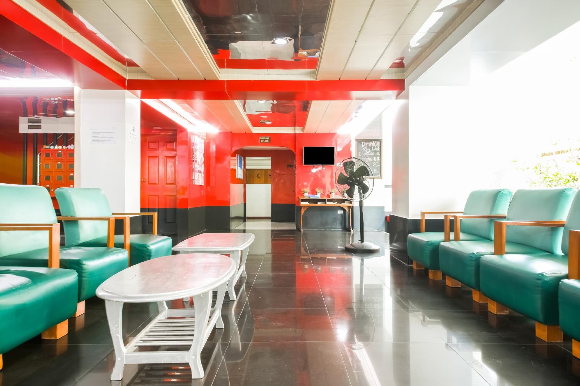 The Chilli Salza Patong, Lobby