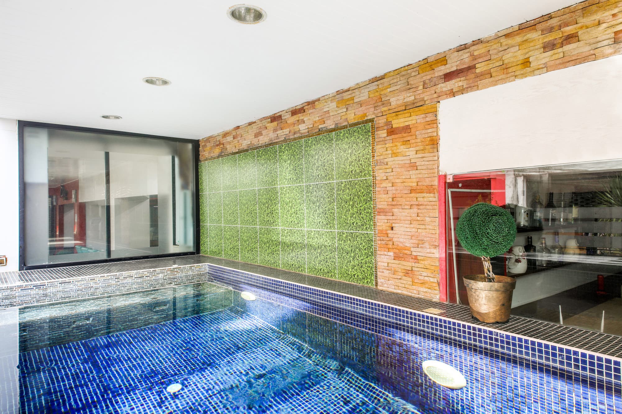 The Chilli Salza Patong, Pool