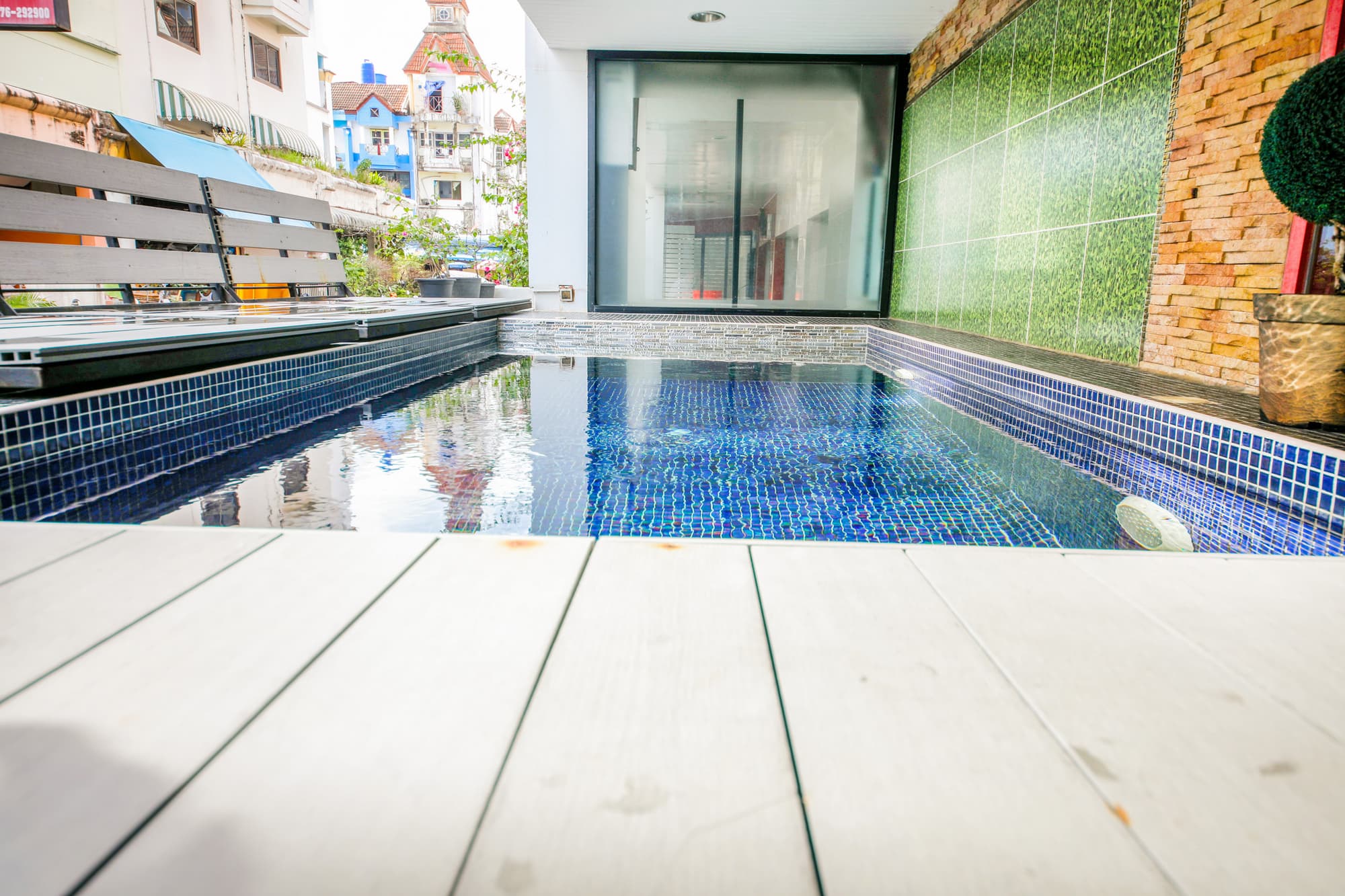 The Chilli Salza Patong, Pool