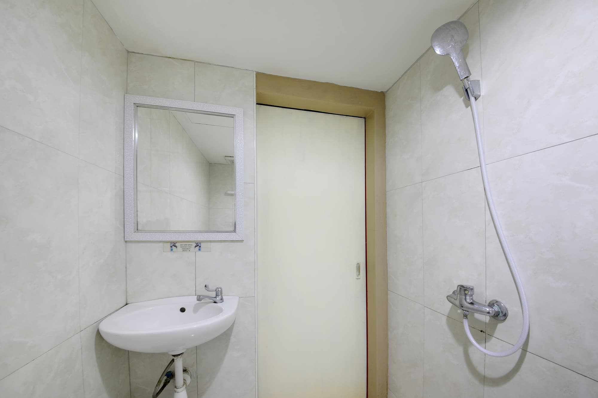 The Chilli Salza Patong, Room