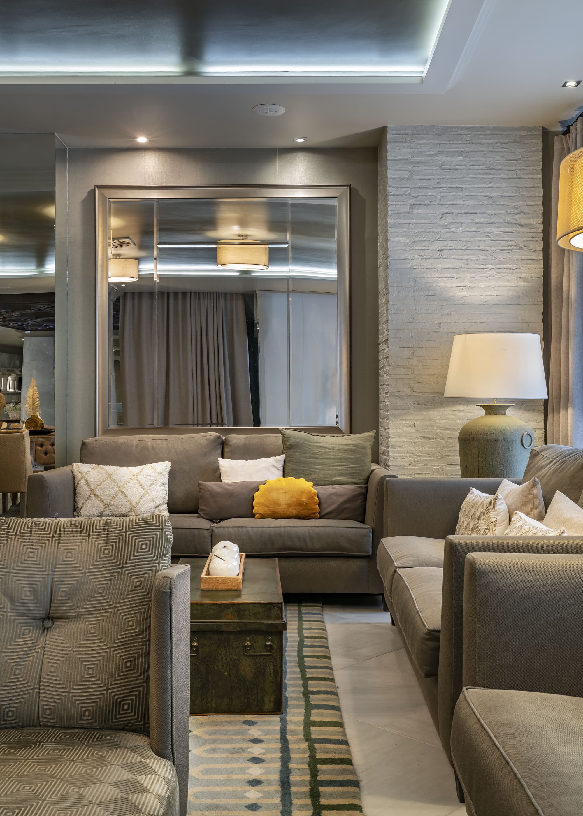 Vincci Albayzin, Lobby