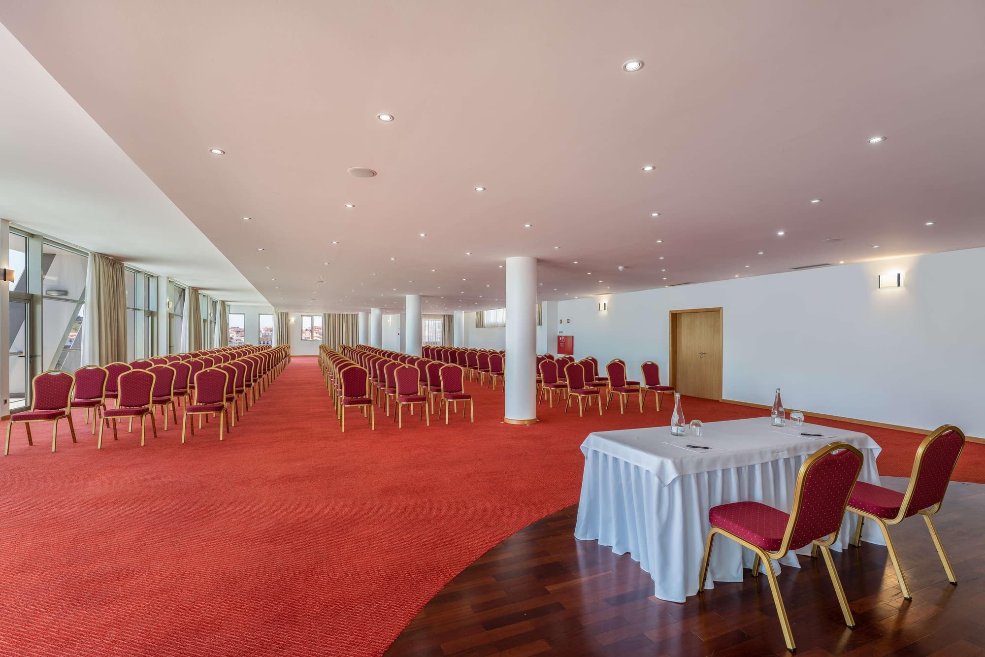 Angra Marina Hotel, Conferences