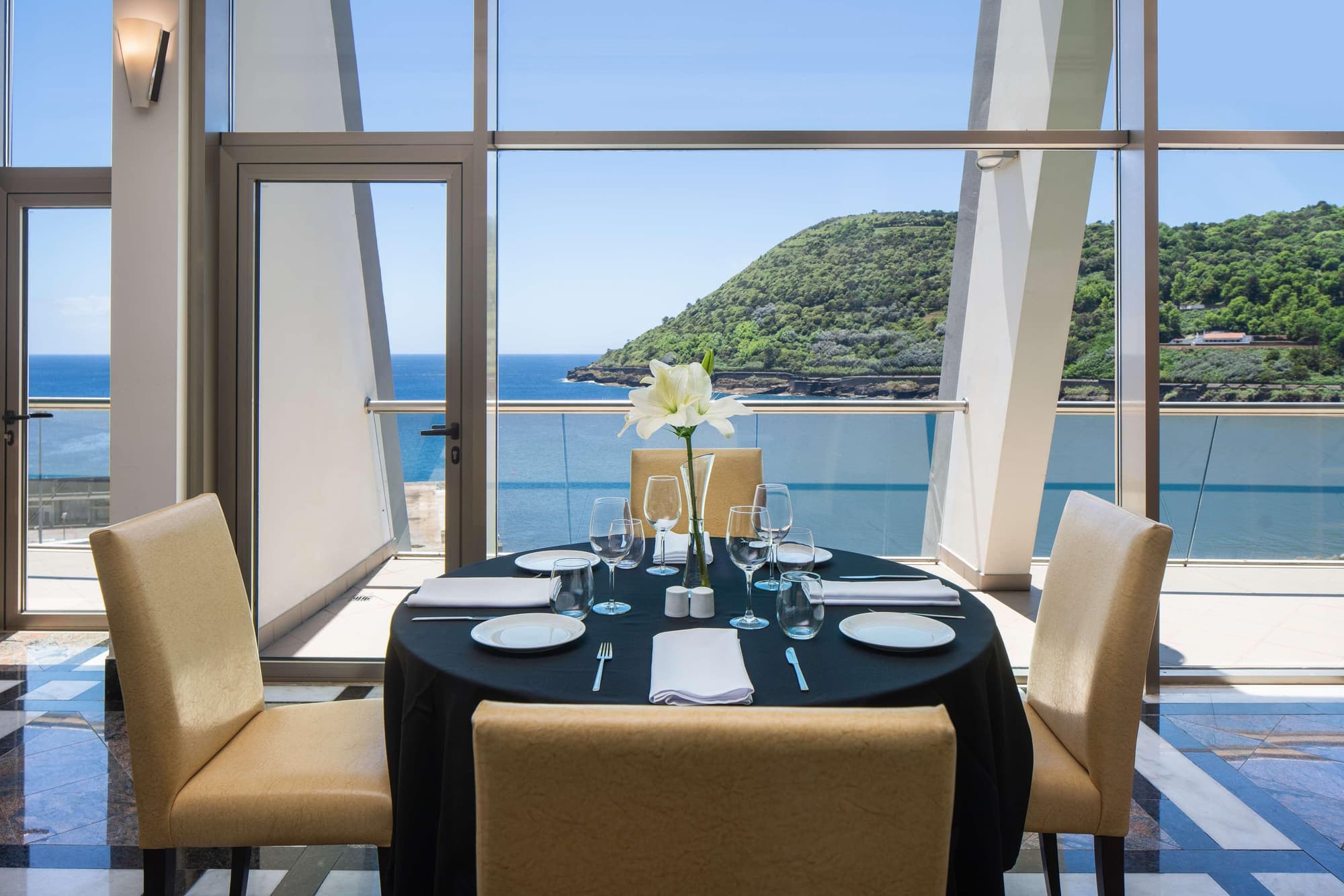 Angra Marina Hotel, Restaurant