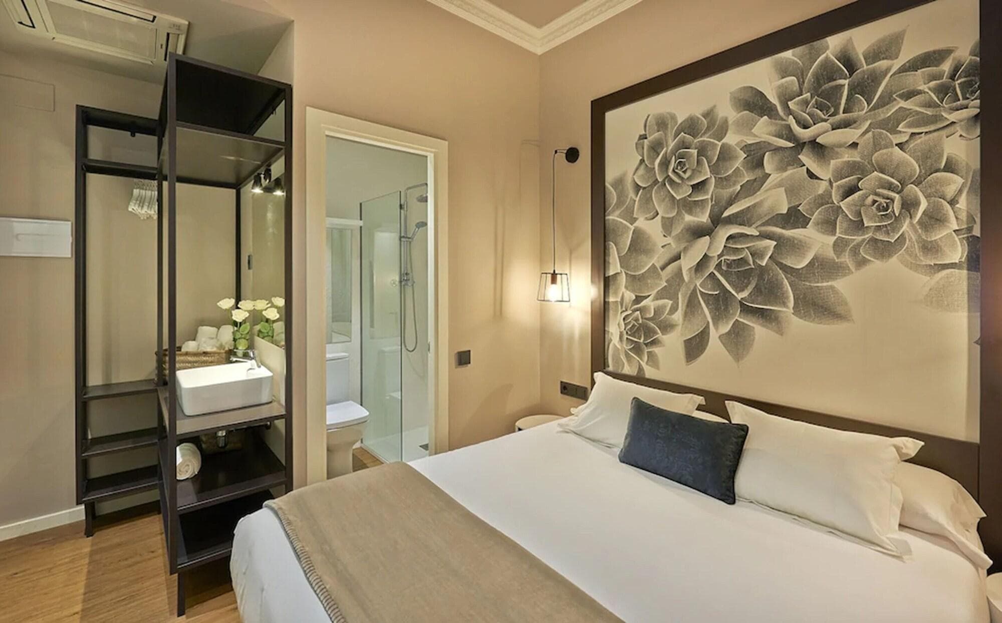 Hostal In Barcelona, Room