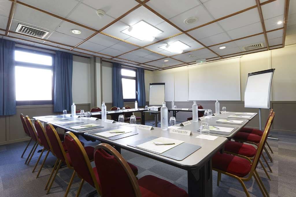 Kyriad Le Blanc-Mesnil, Conferences