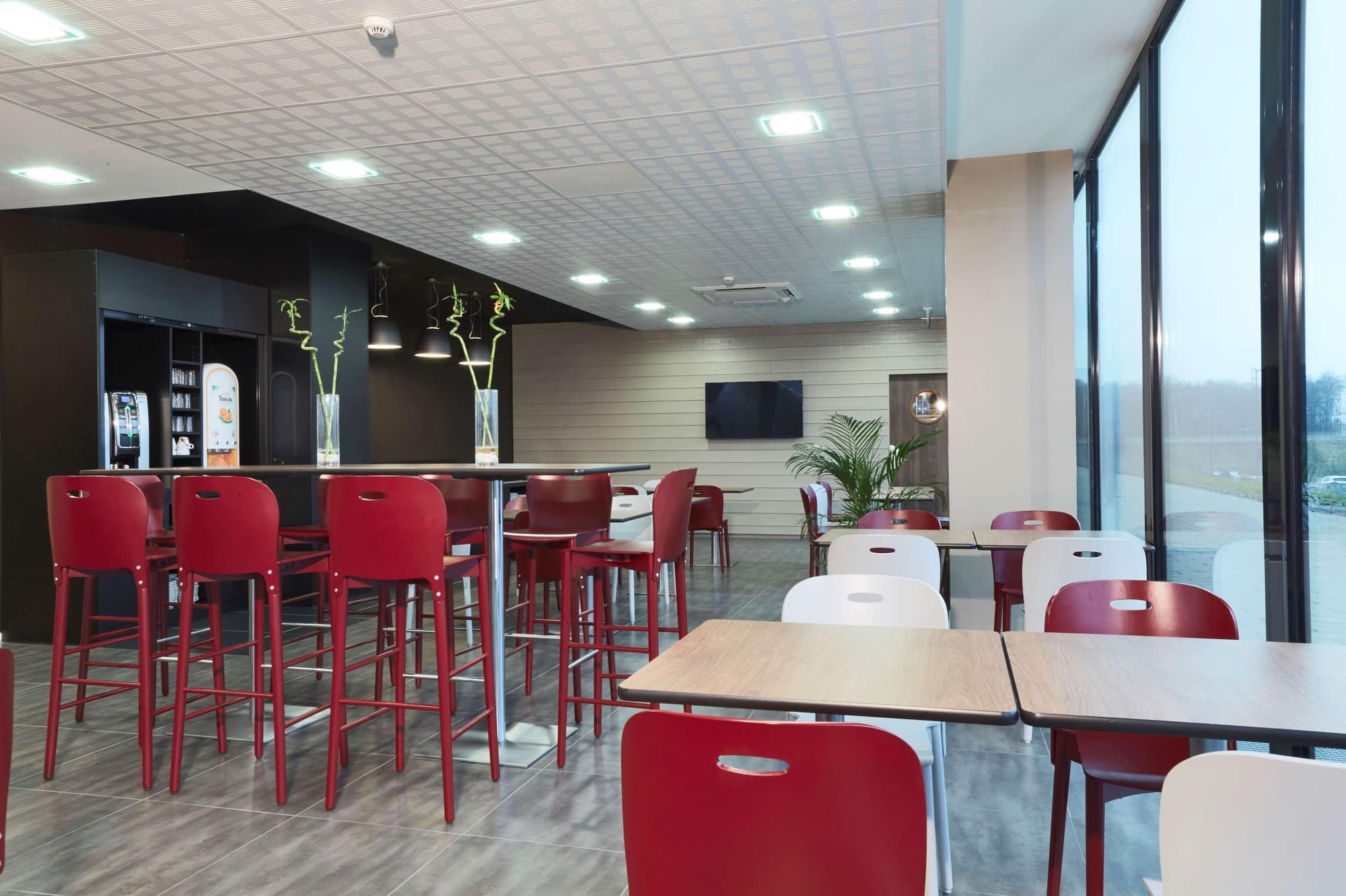 Kyriad Le Blanc-Mesnil, Restaurant