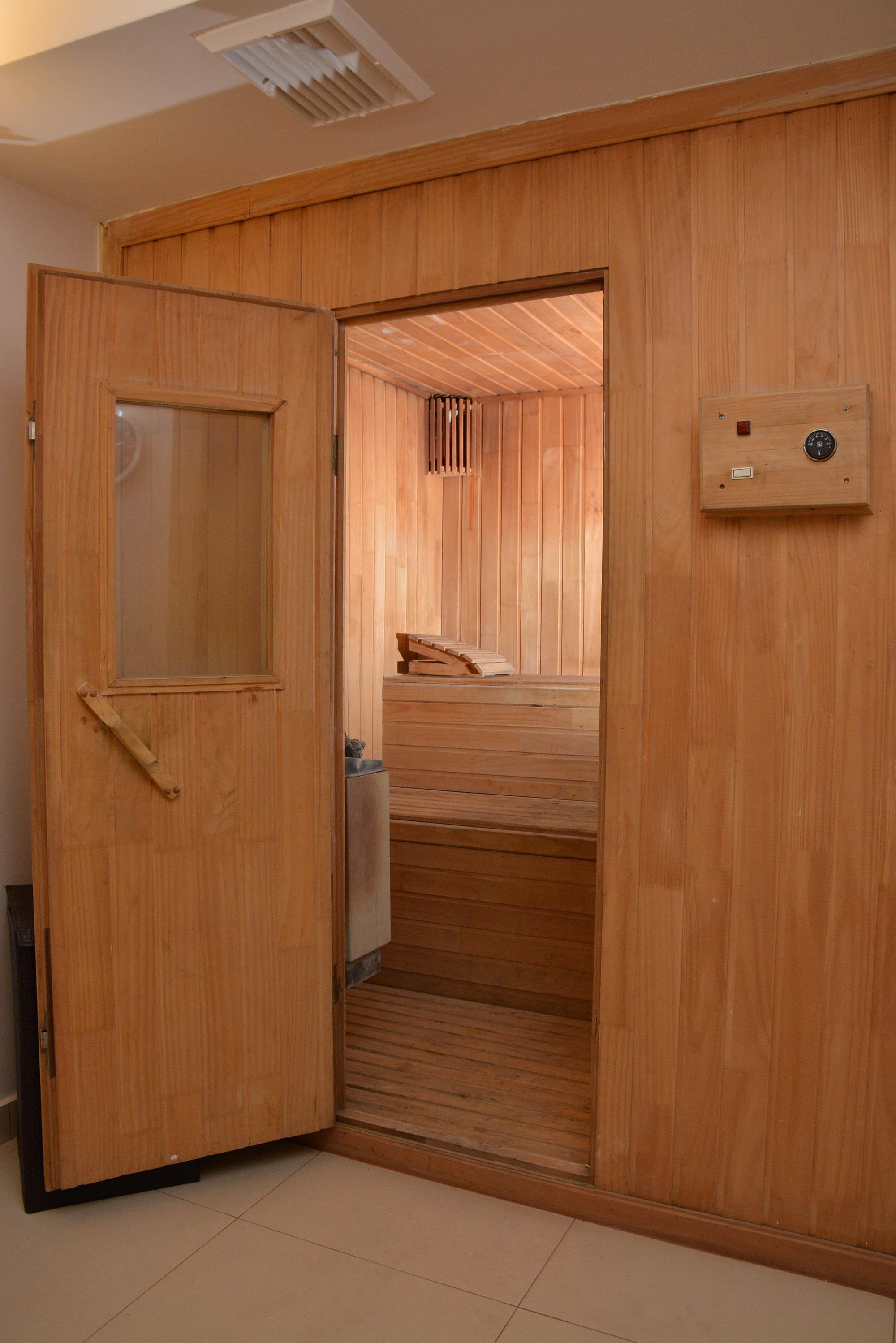 Director Vitacura, Sports and Entertainment