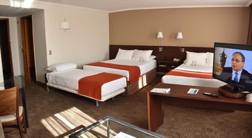 Director Vitacura, Room