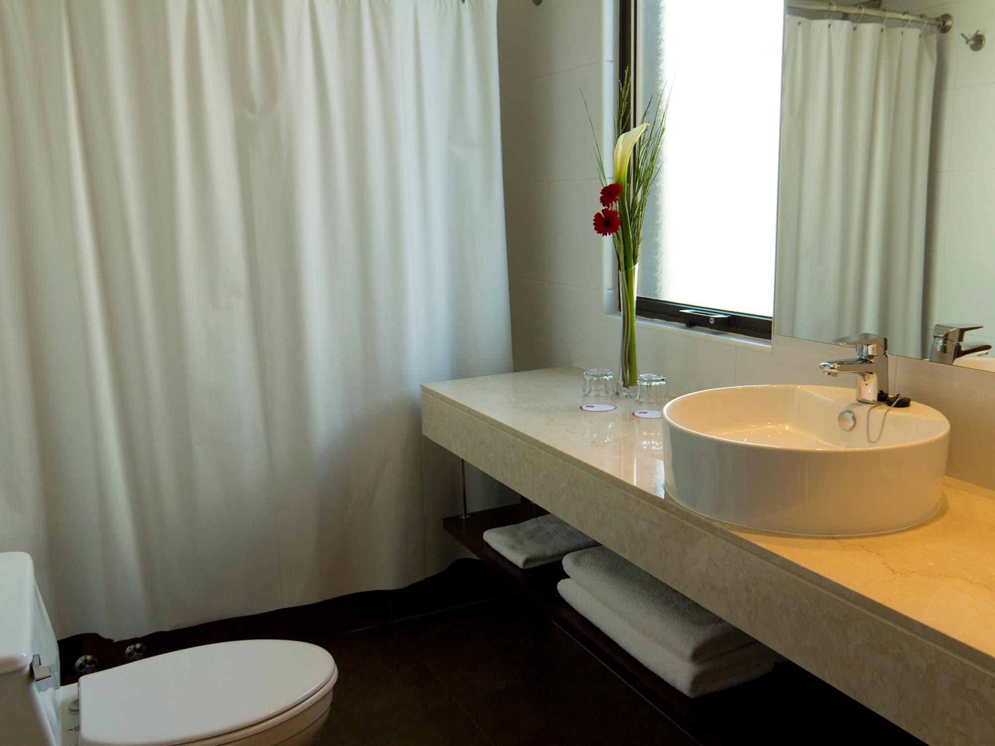 Director Vitacura, Room