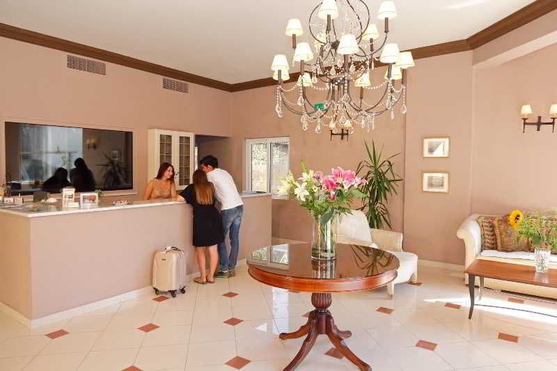 Lambrinos Suites, Lobby