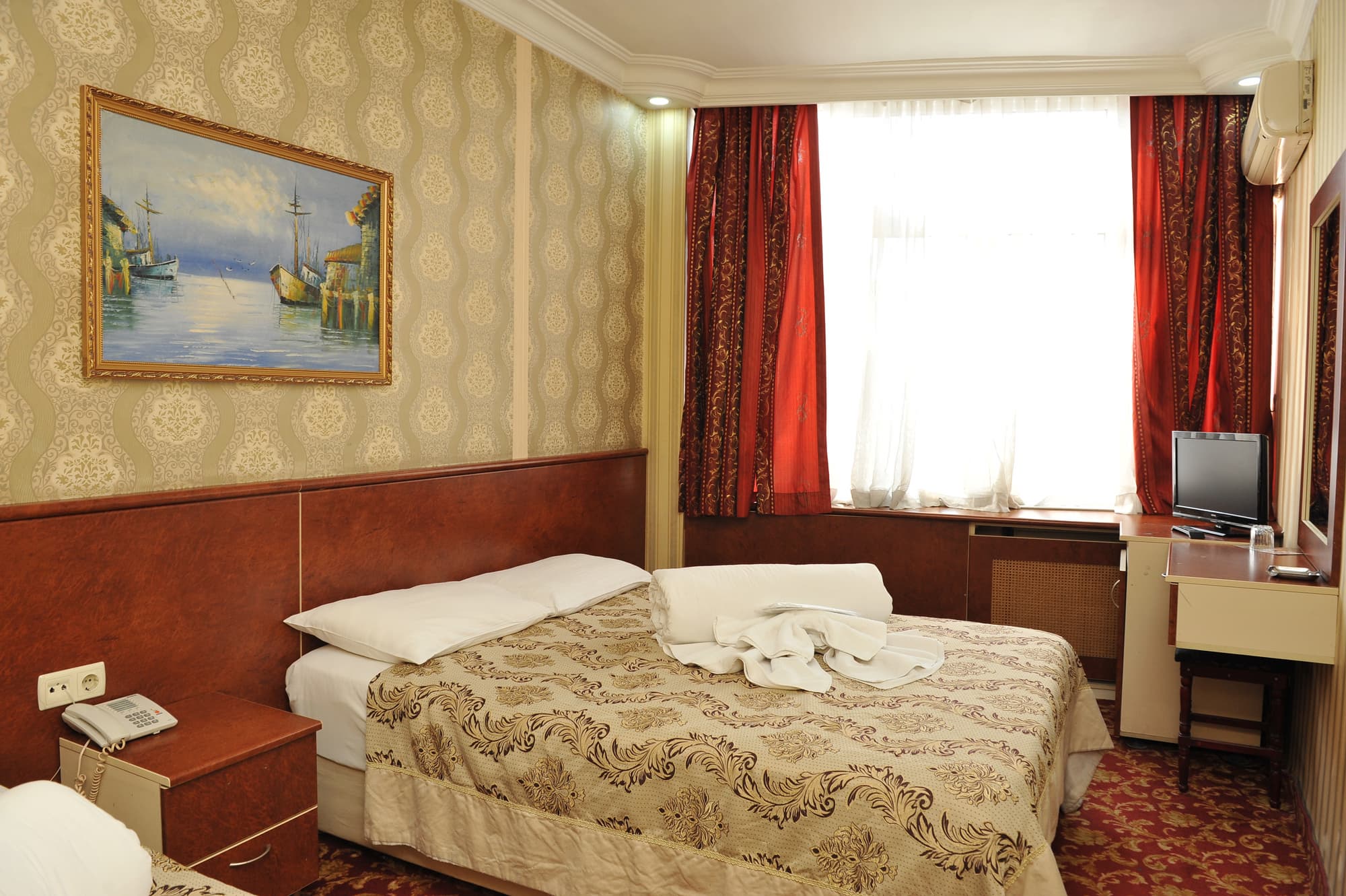 Turvan Hotel, Room