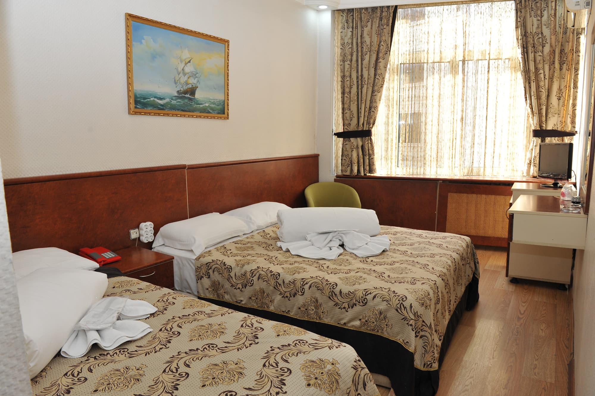 Turvan Hotel, Room