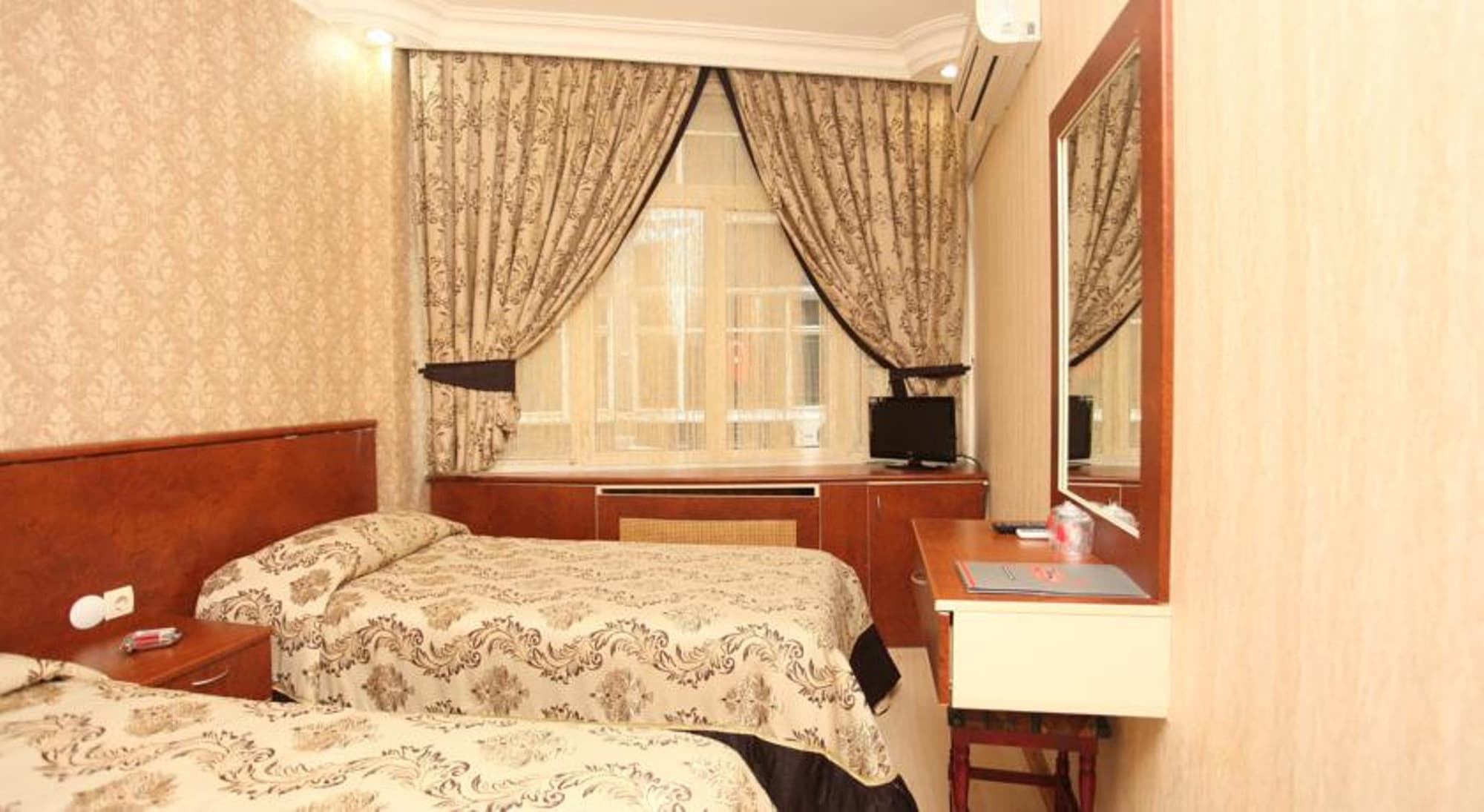 Turvan Hotel, Room
