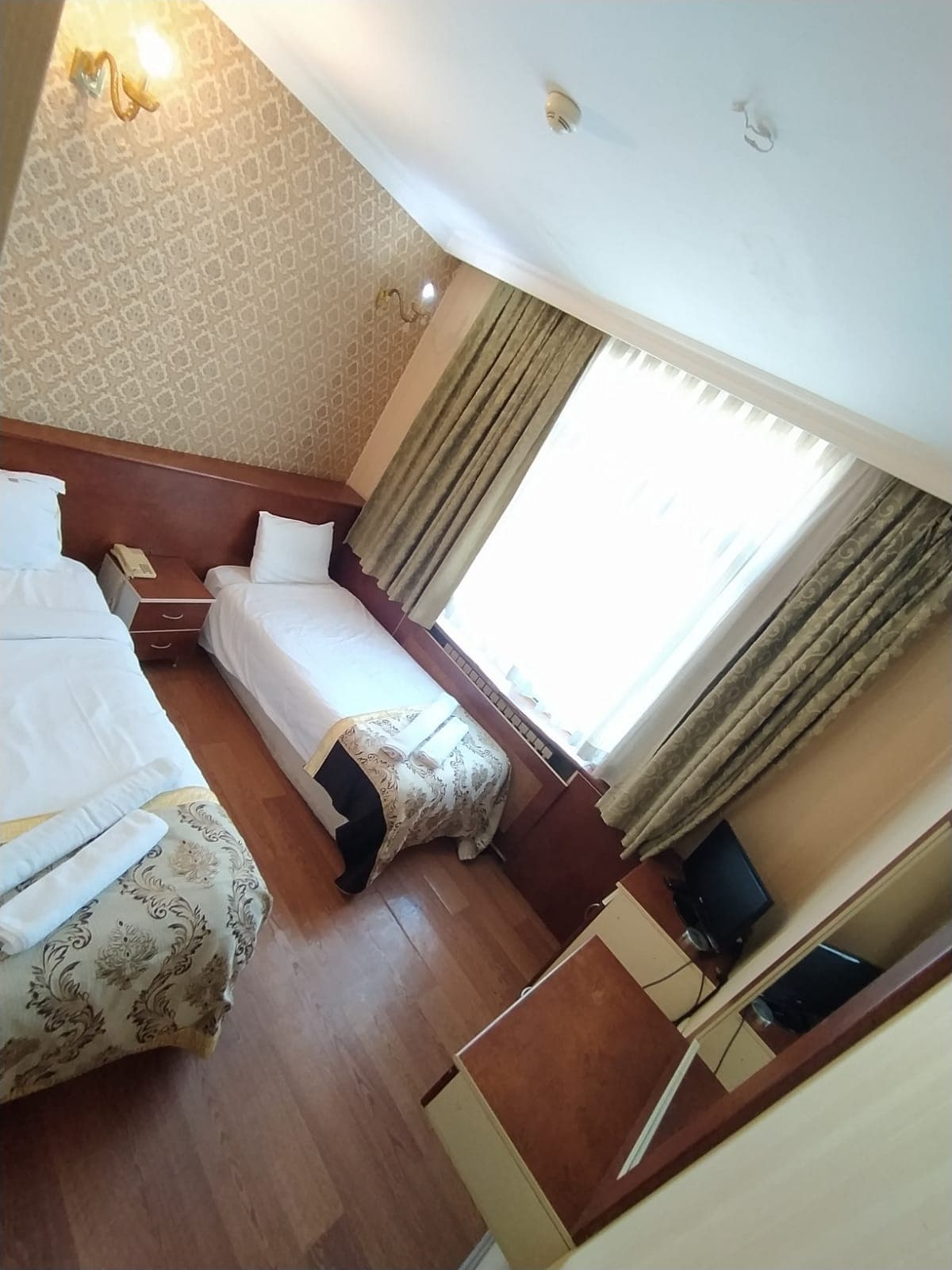 Turvan Hotel, Room