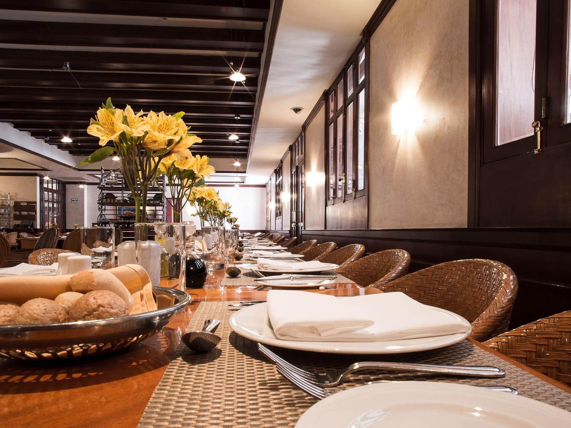 Swissôtel Lima, Bar