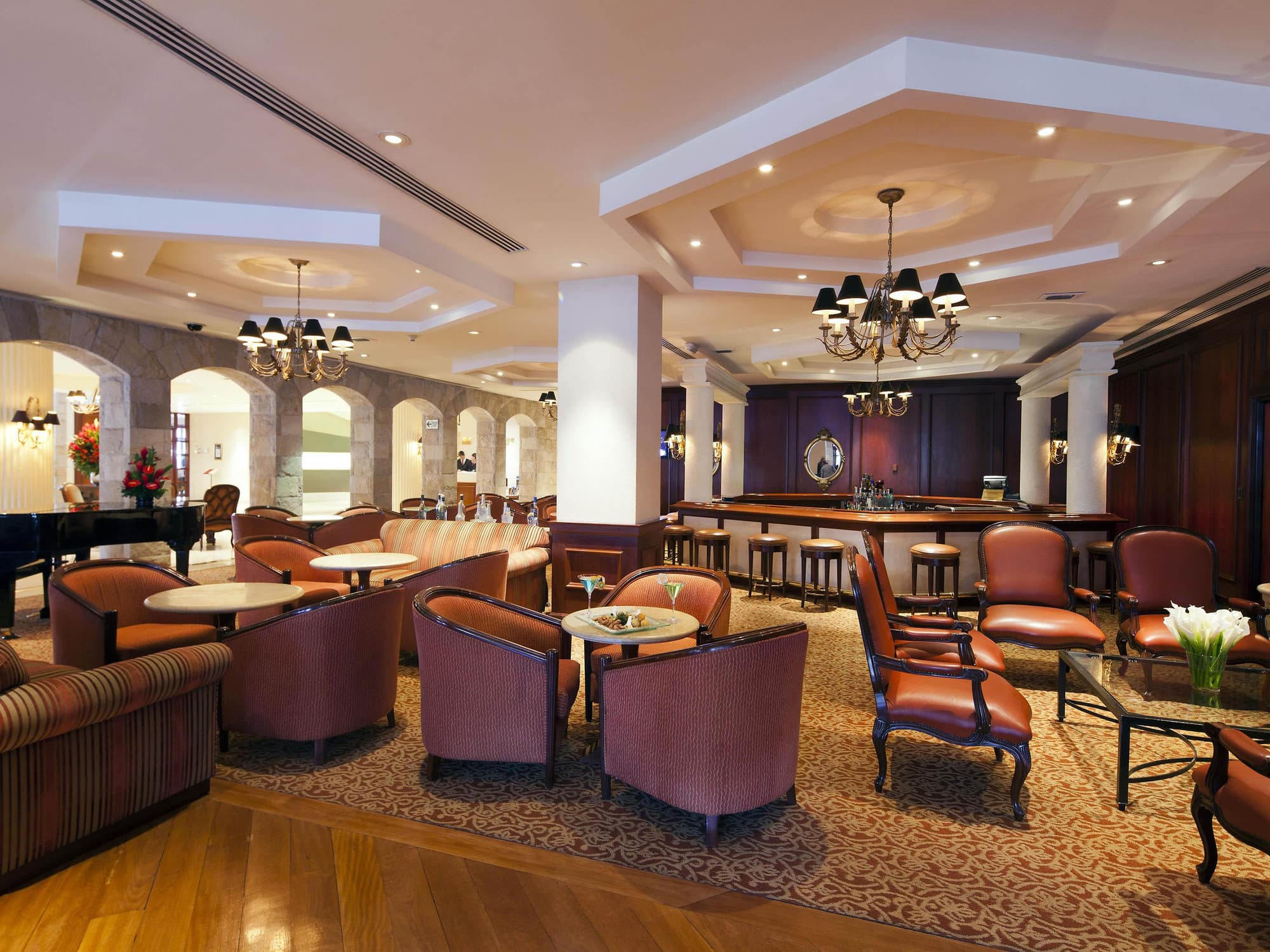 Swissôtel Lima, Bar