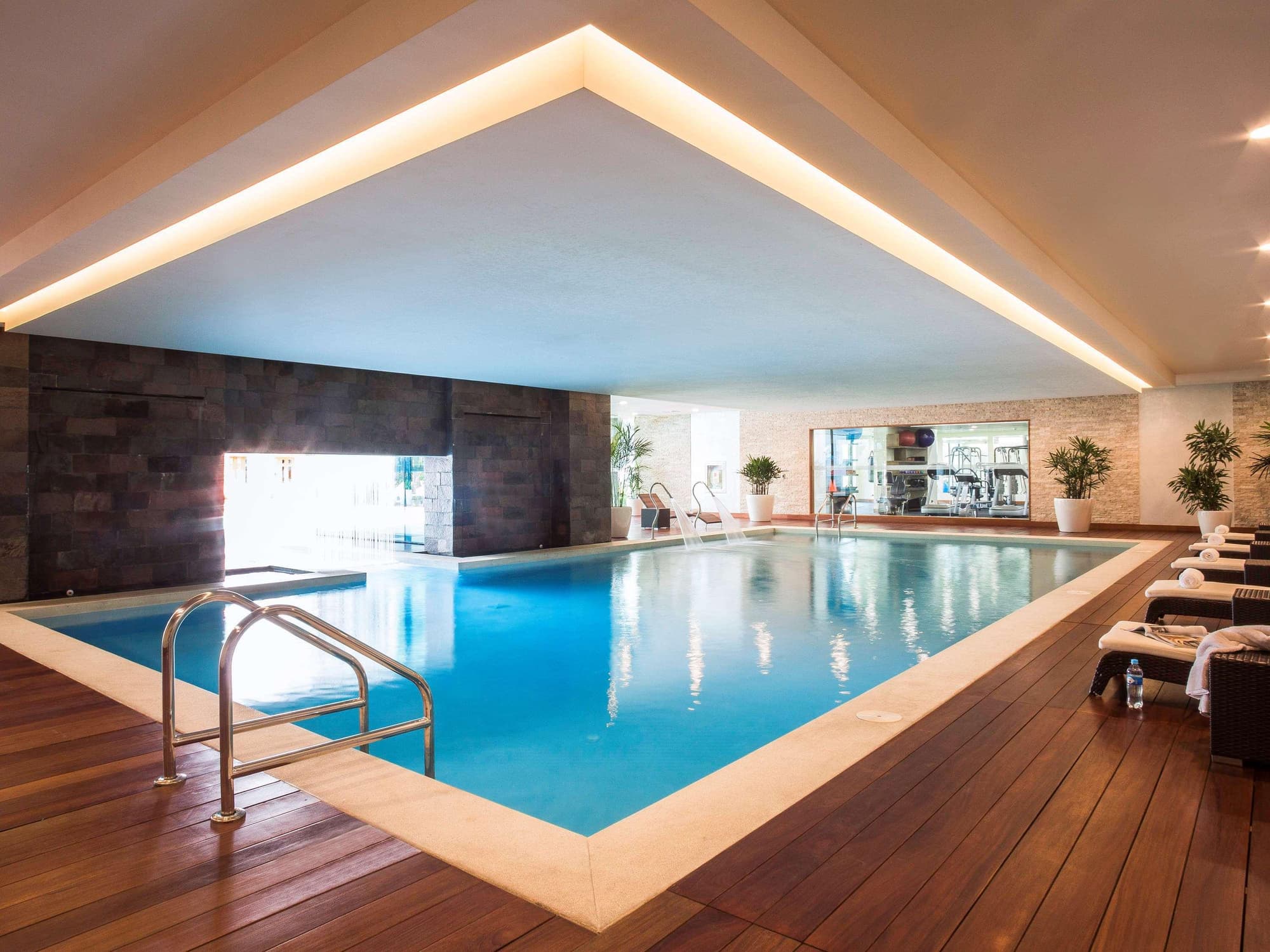 Swissôtel Lima, Pool