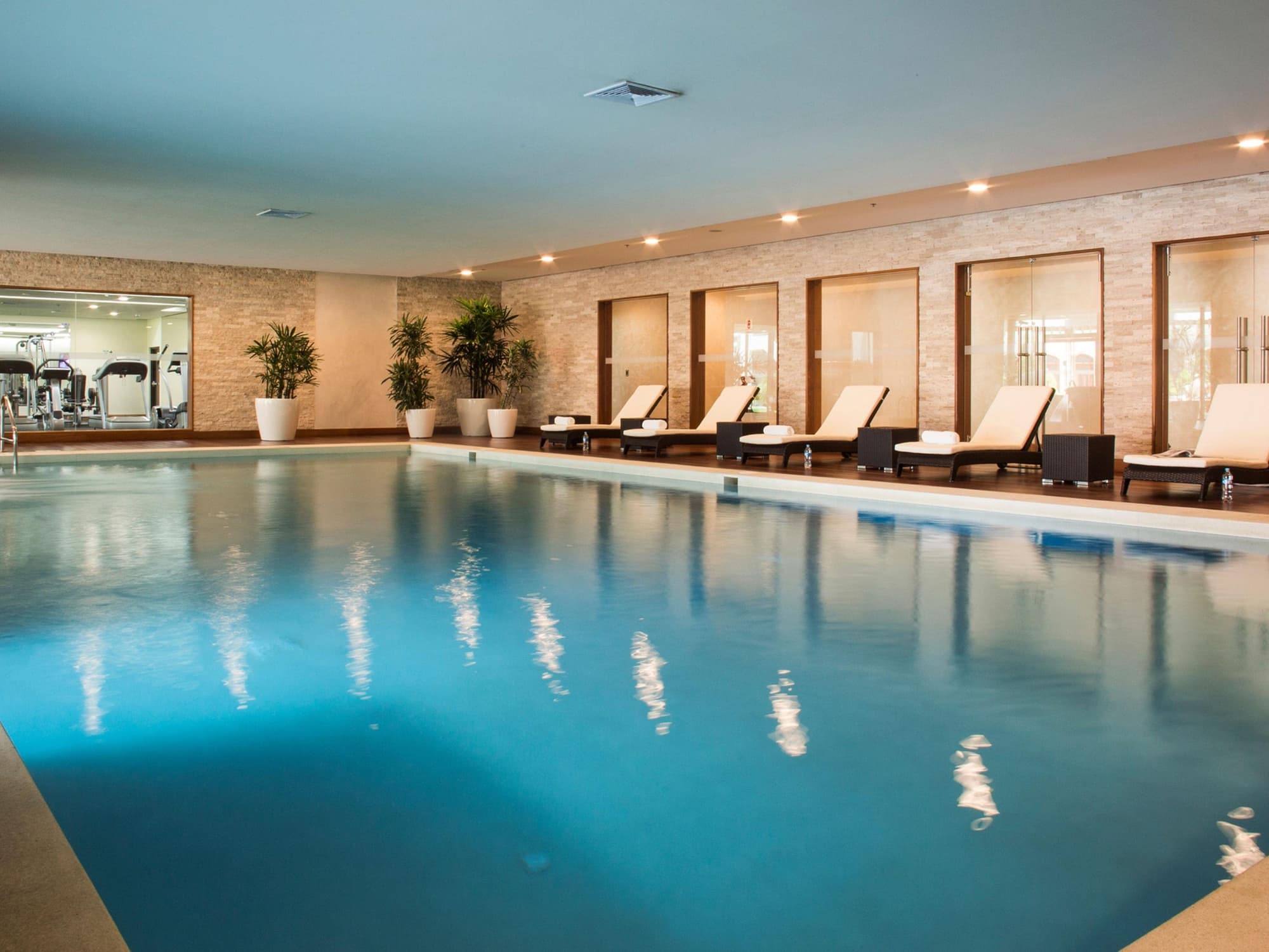 Swissôtel Lima, Pool