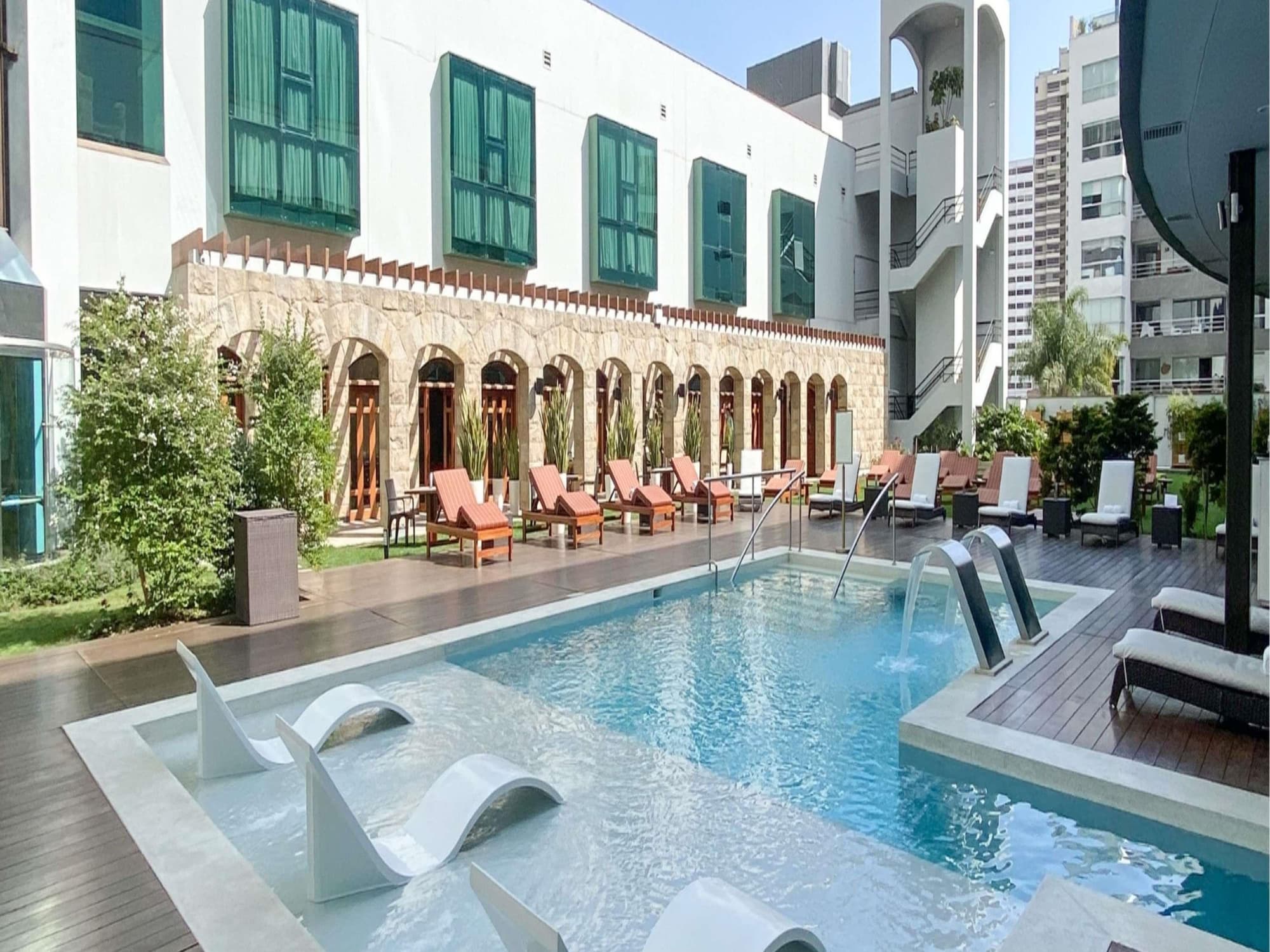 Swissôtel Lima, Pool