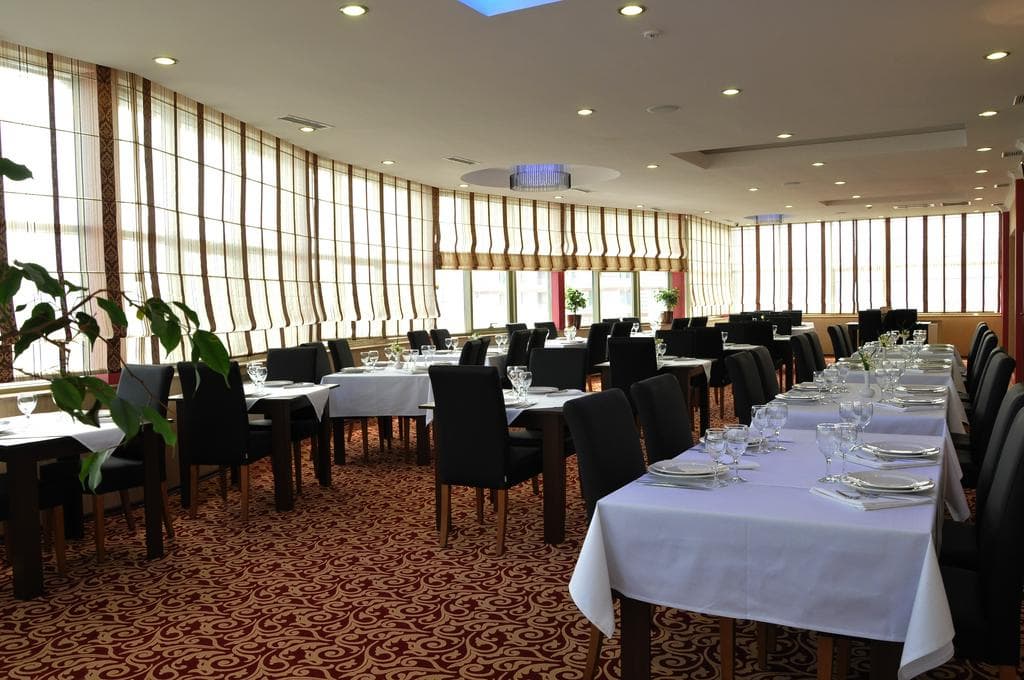 Central Park, Restaurant