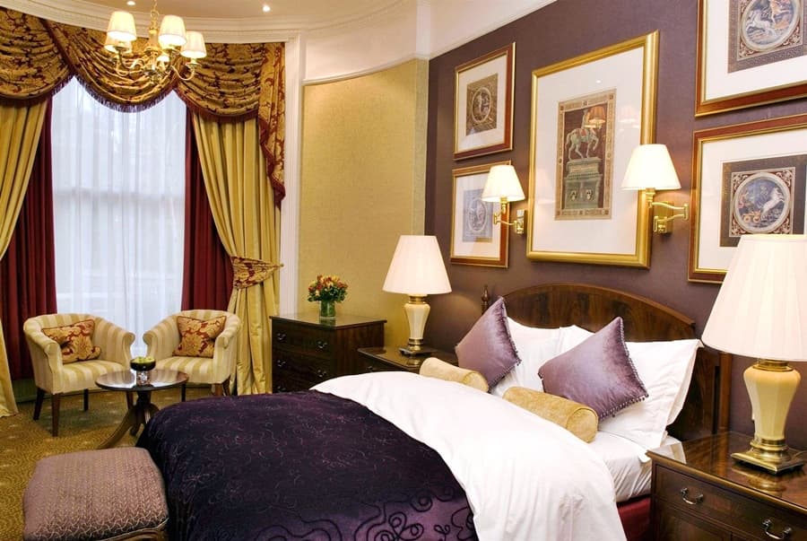 The Colonnade, General view