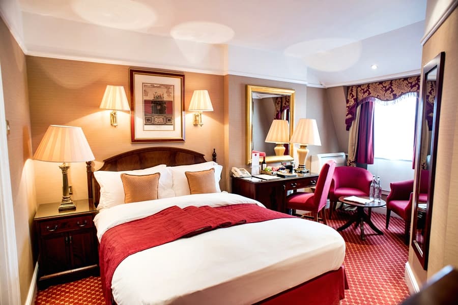 The Colonnade, General view