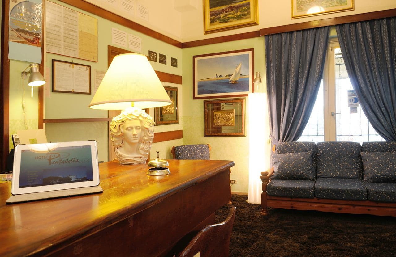 Puntabella Hotel, Lobby