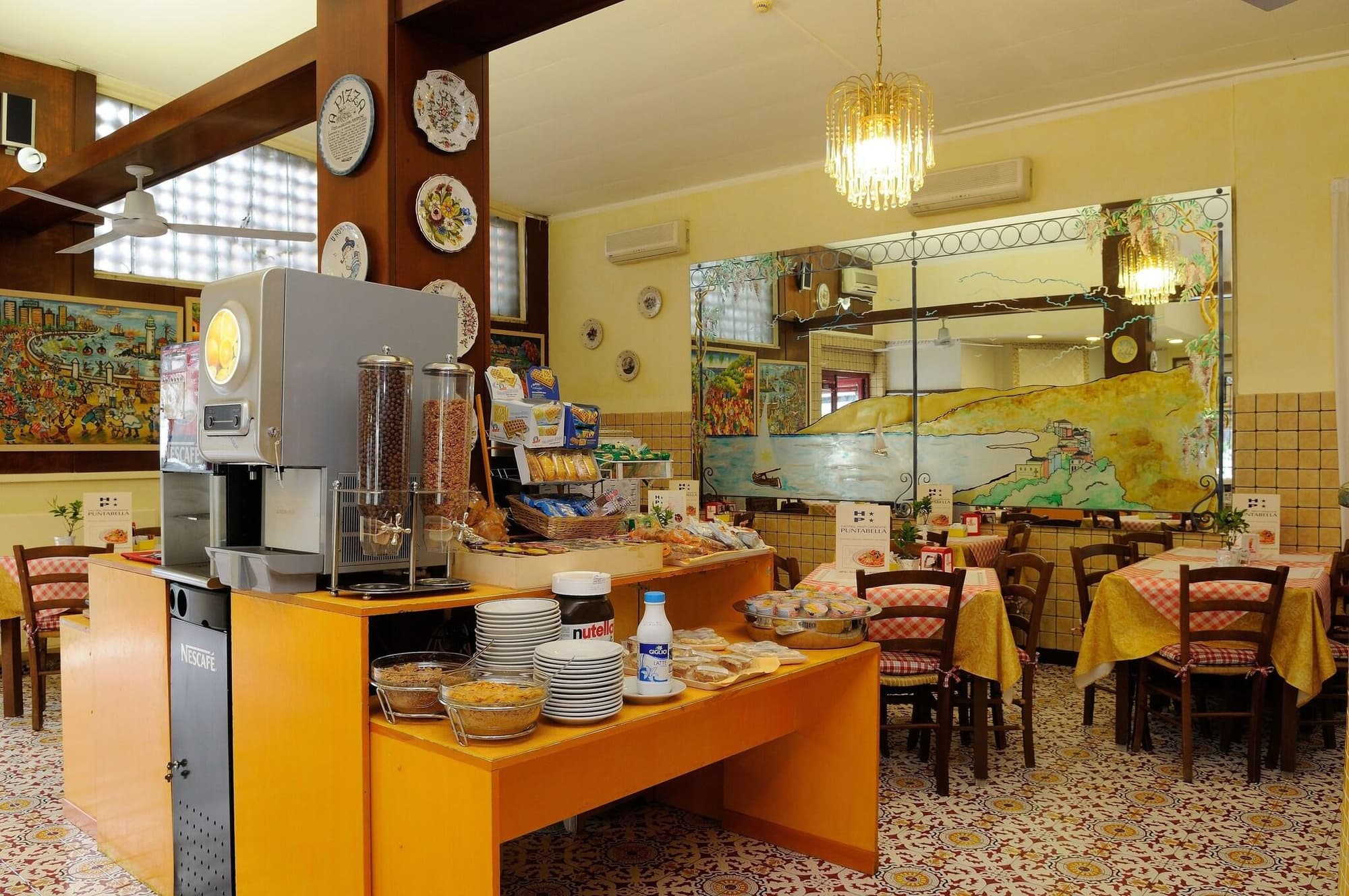 Puntabella Hotel, Restaurant