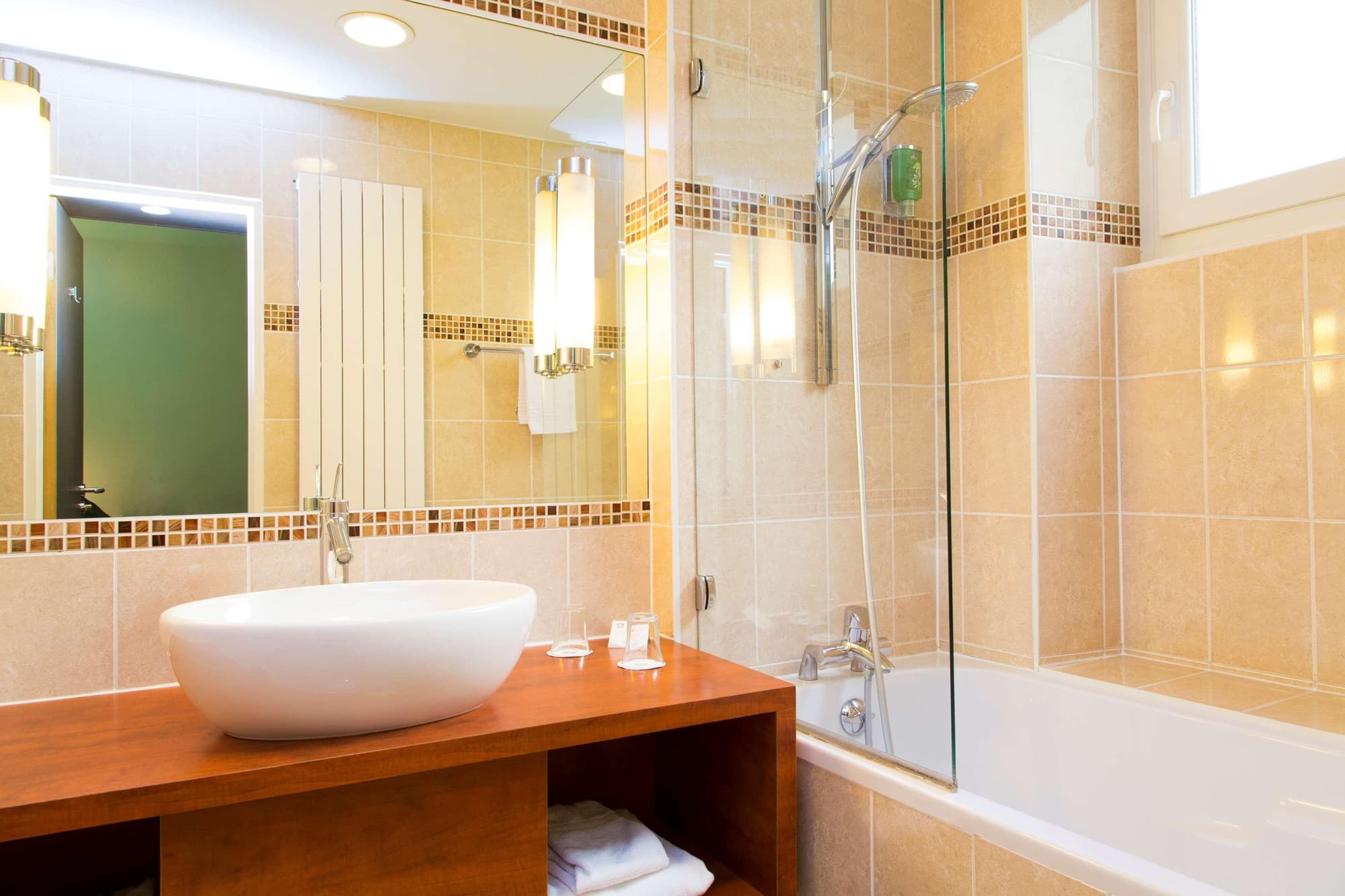 Best Western Plus Monopole Metropole, Room