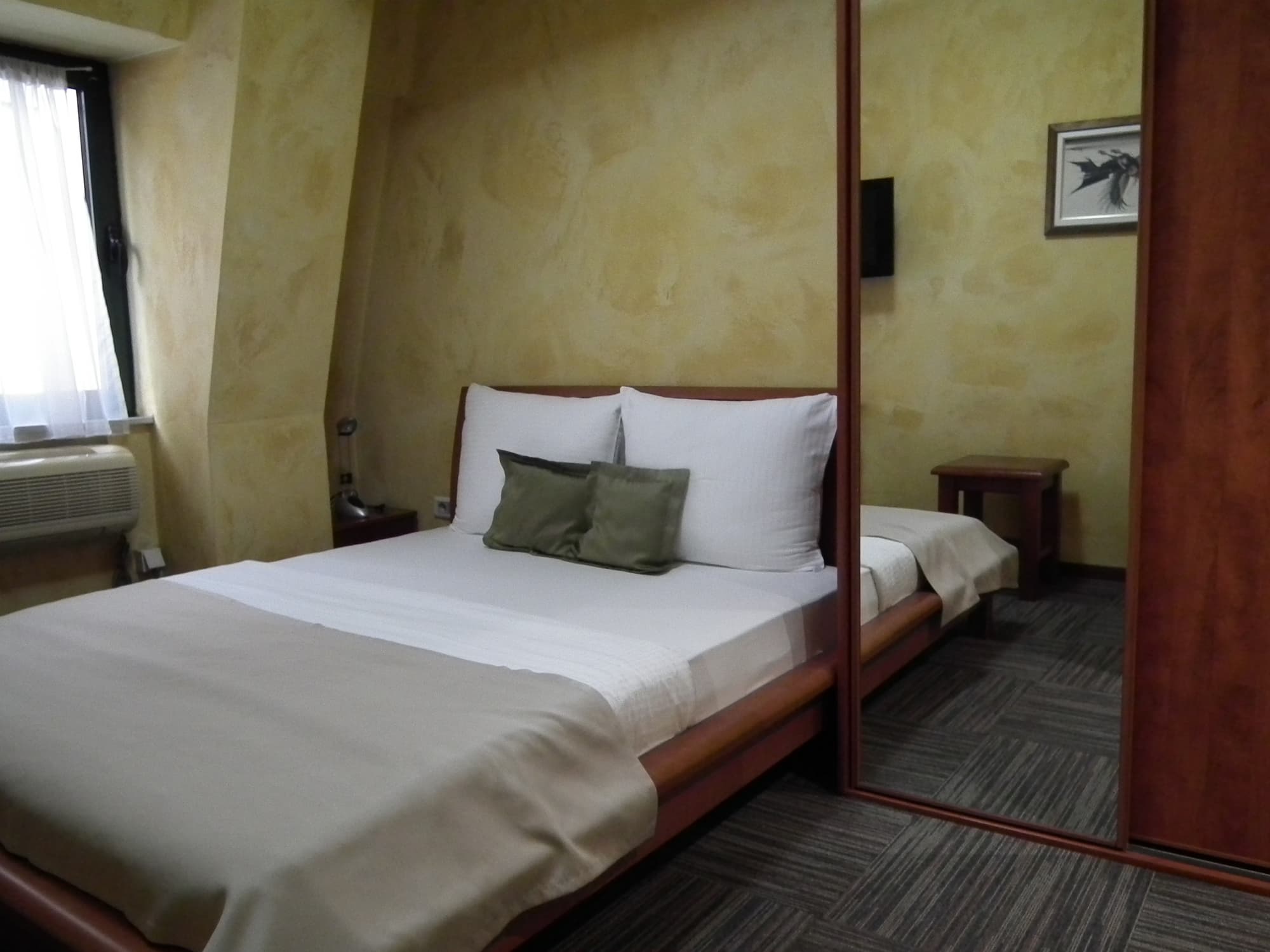Kerber Hotel, Room