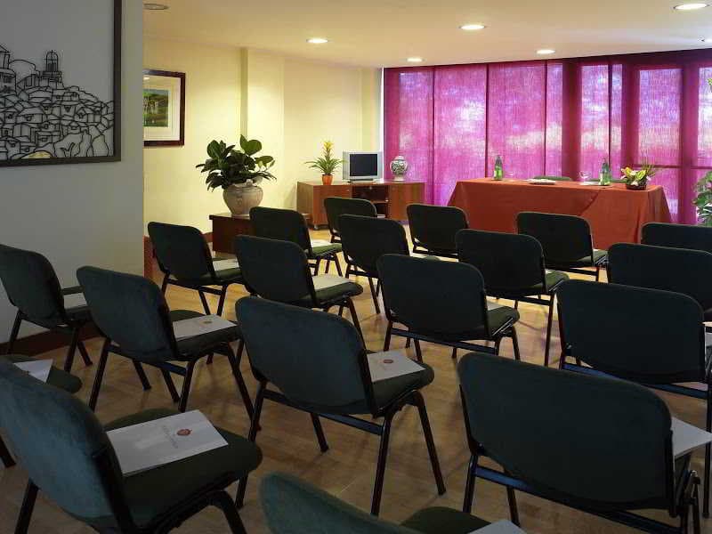 Hotel Perusia & La Villa, Conferences