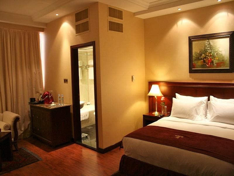 TRIANON ROYAL HOTEL, General view