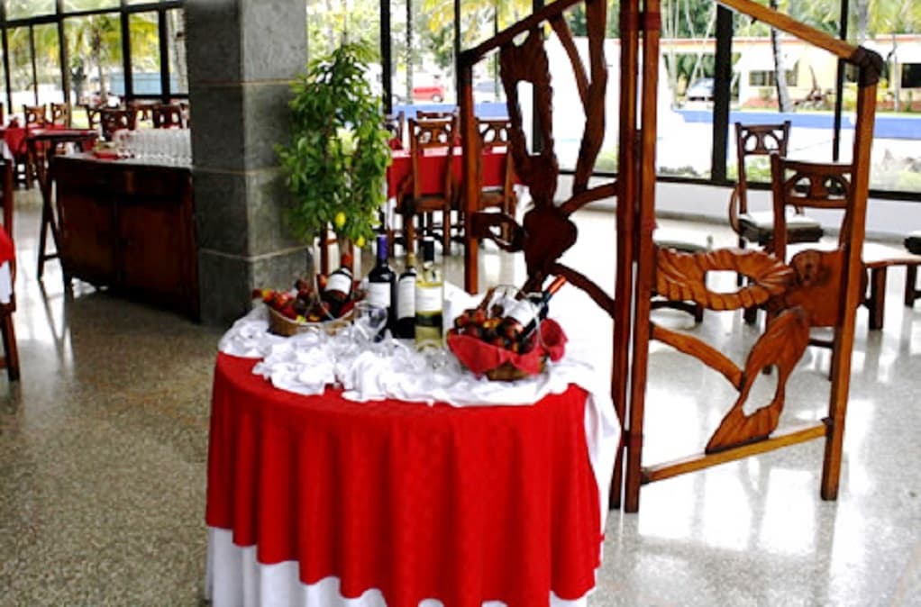 Villa El Bosque, Restaurant
