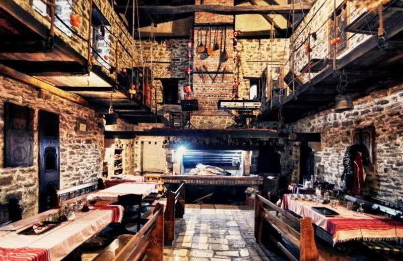 Tradita Gege & Toske, Restaurant