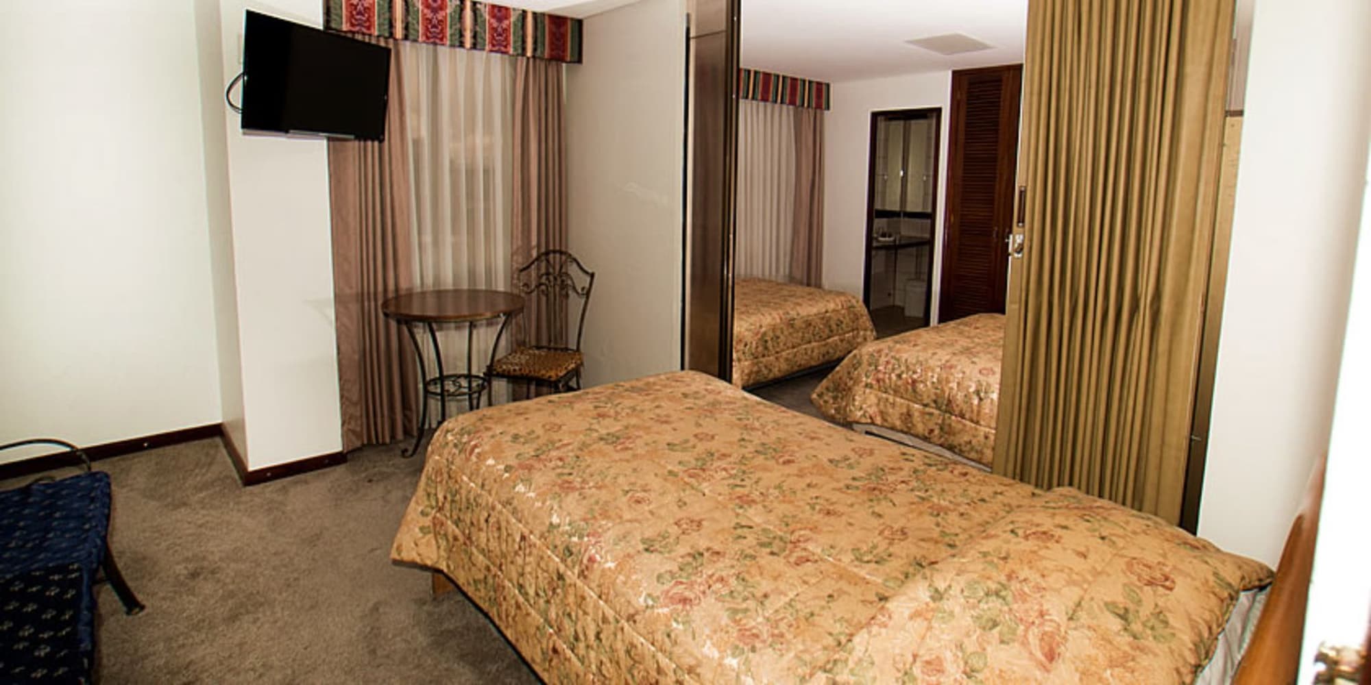 Pan American Hotel, Room