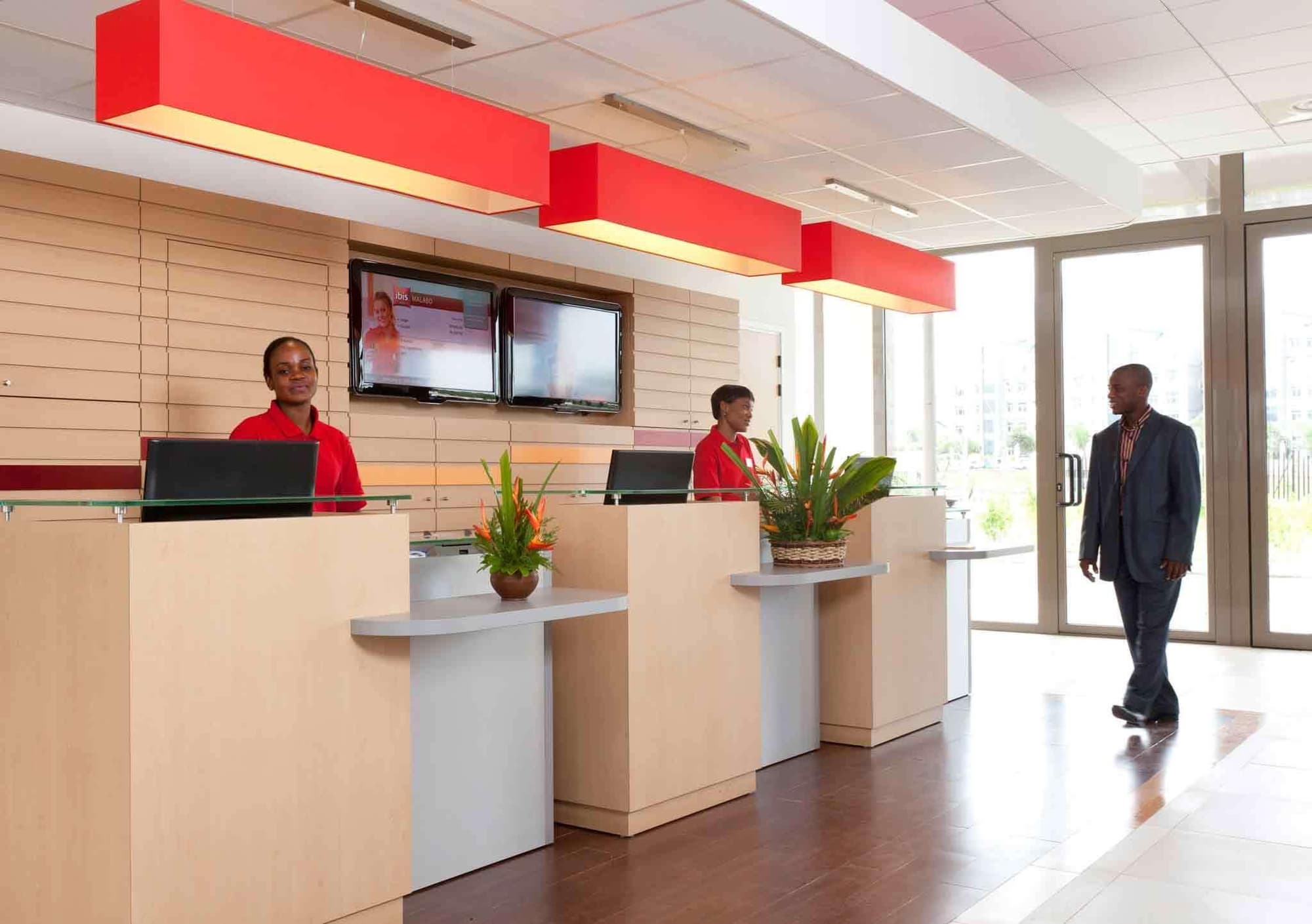 ibis Malabo, Lobby