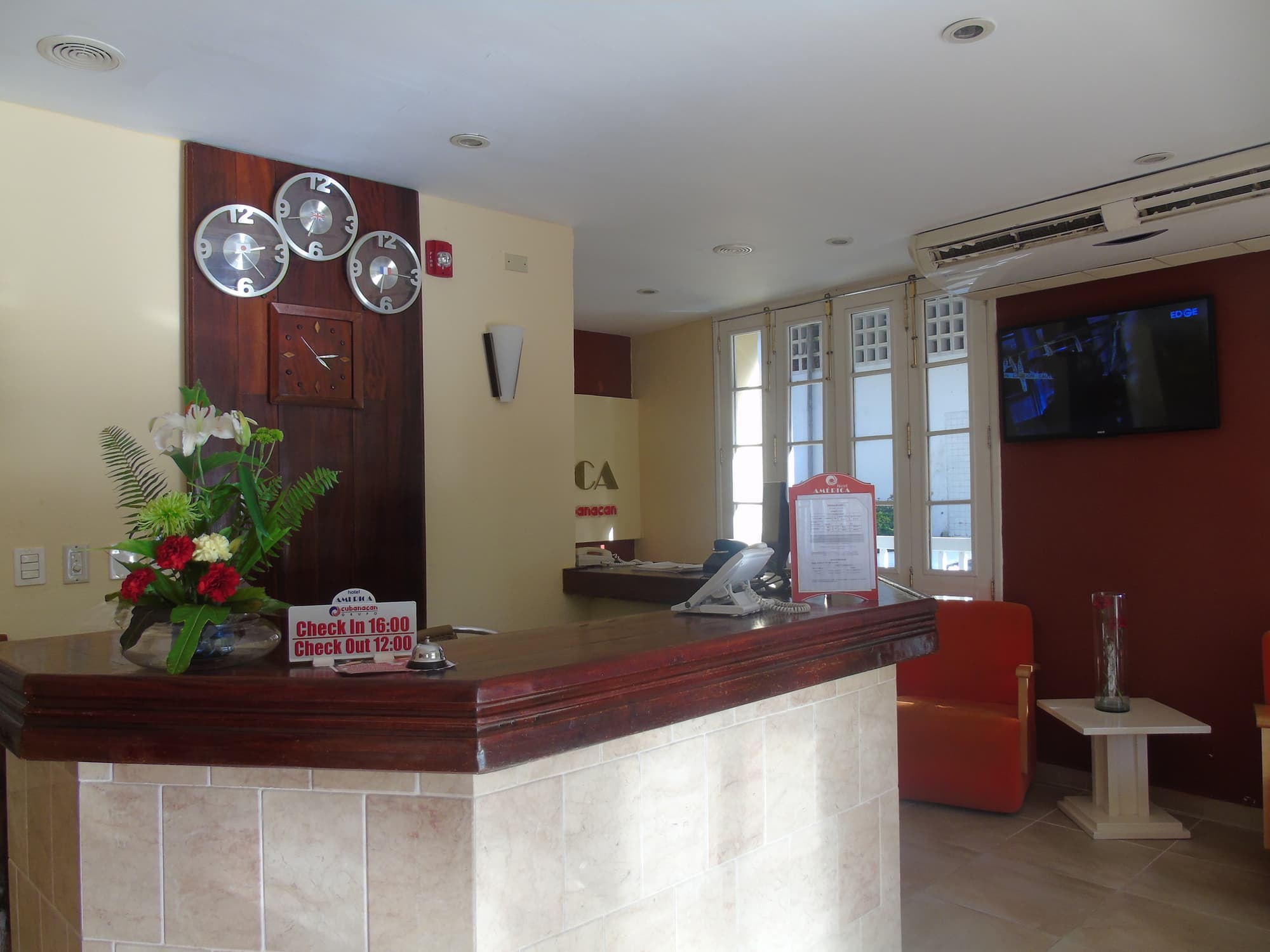 Cubanacan America Hotel, Lobby