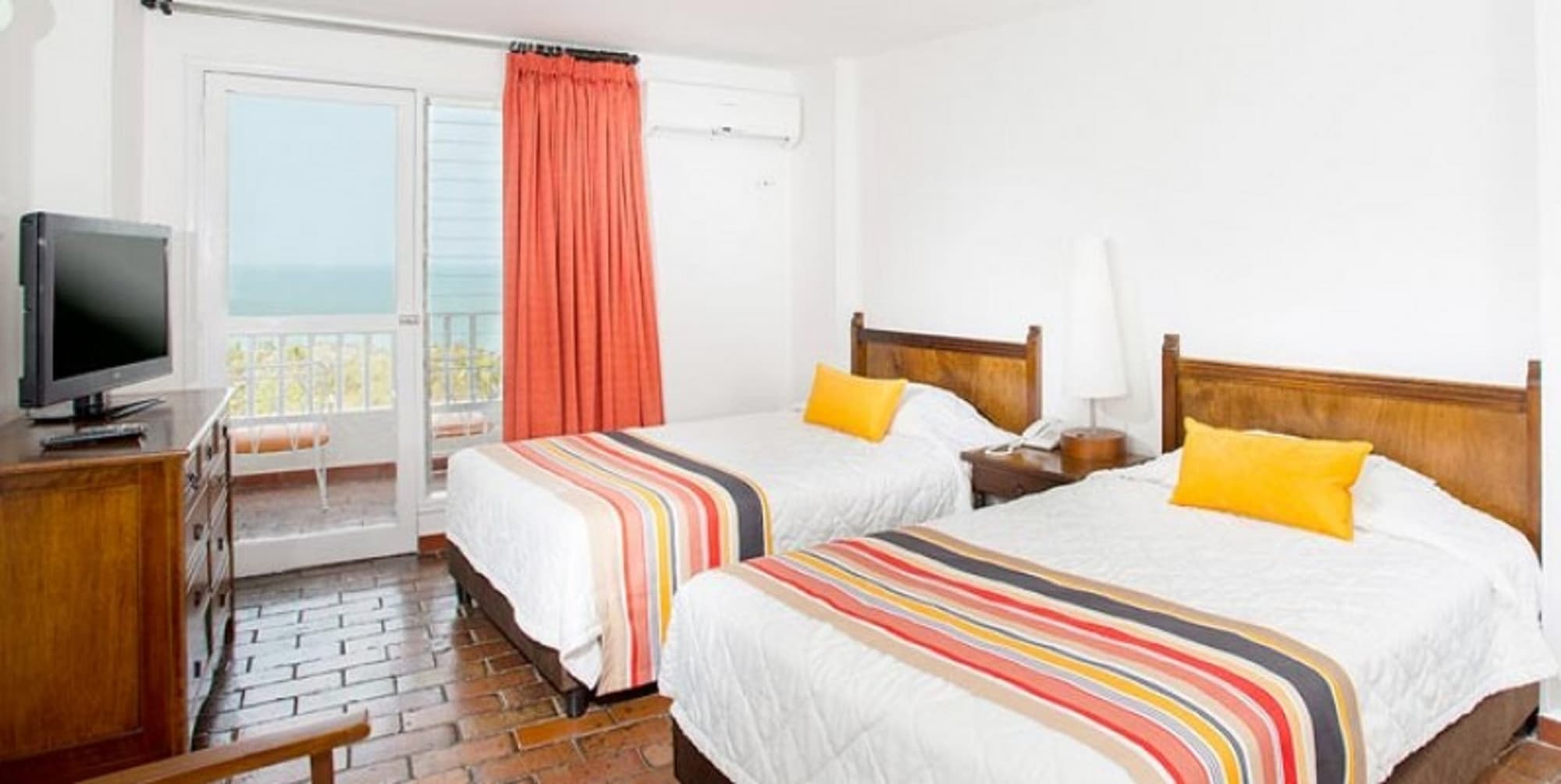 Decameron Galeon Santa Marta, Room