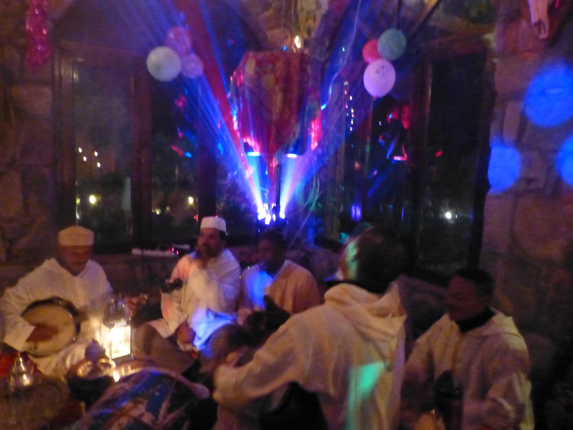 Auberge Chez Momo II, Bar