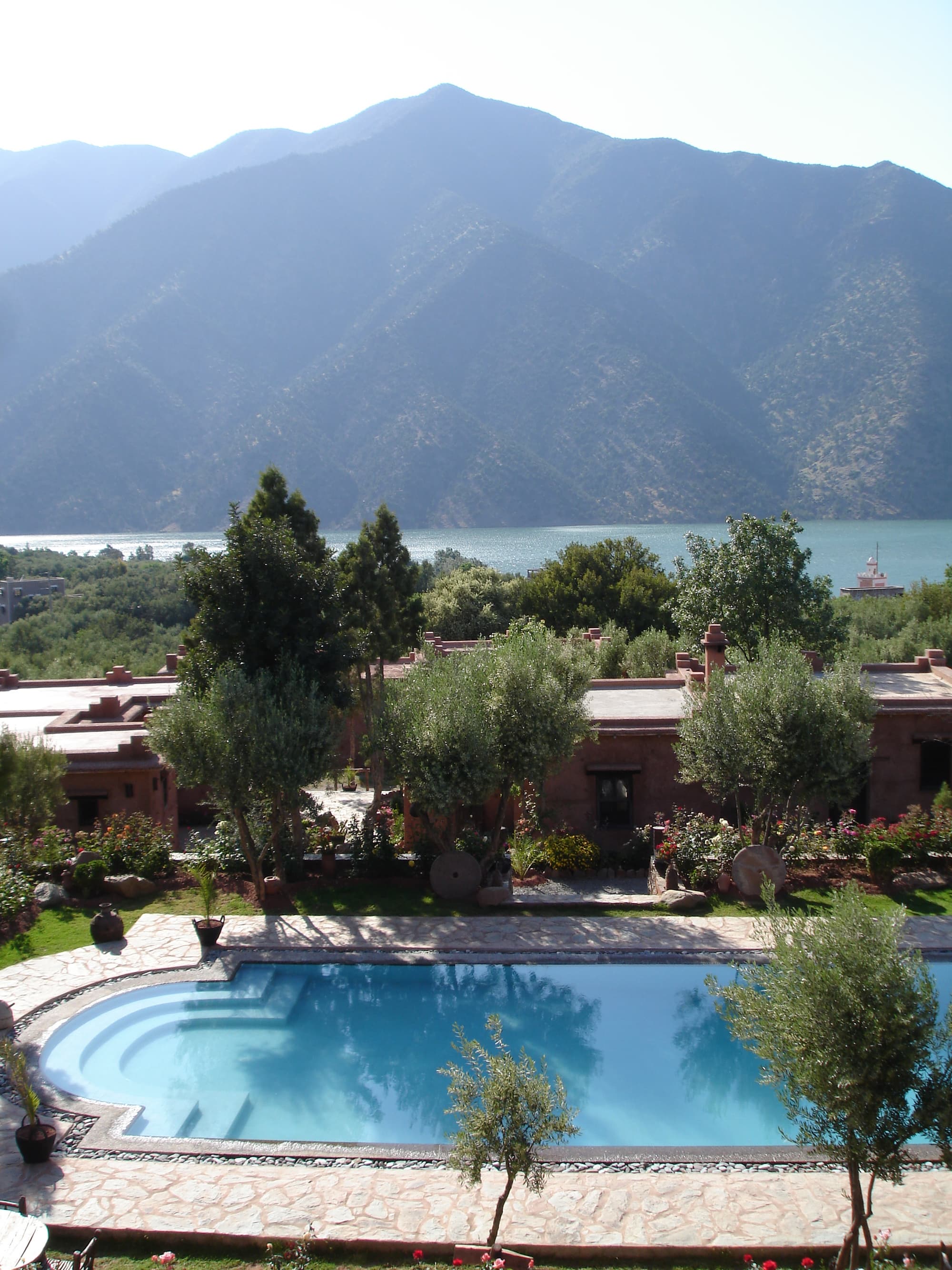 Auberge Chez Momo II, Pool