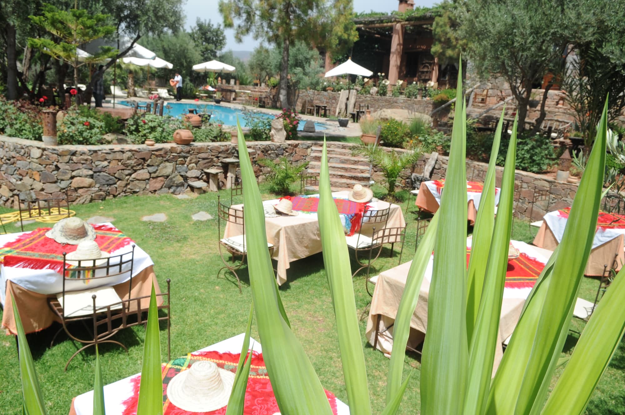 Auberge Chez Momo II, Terrace