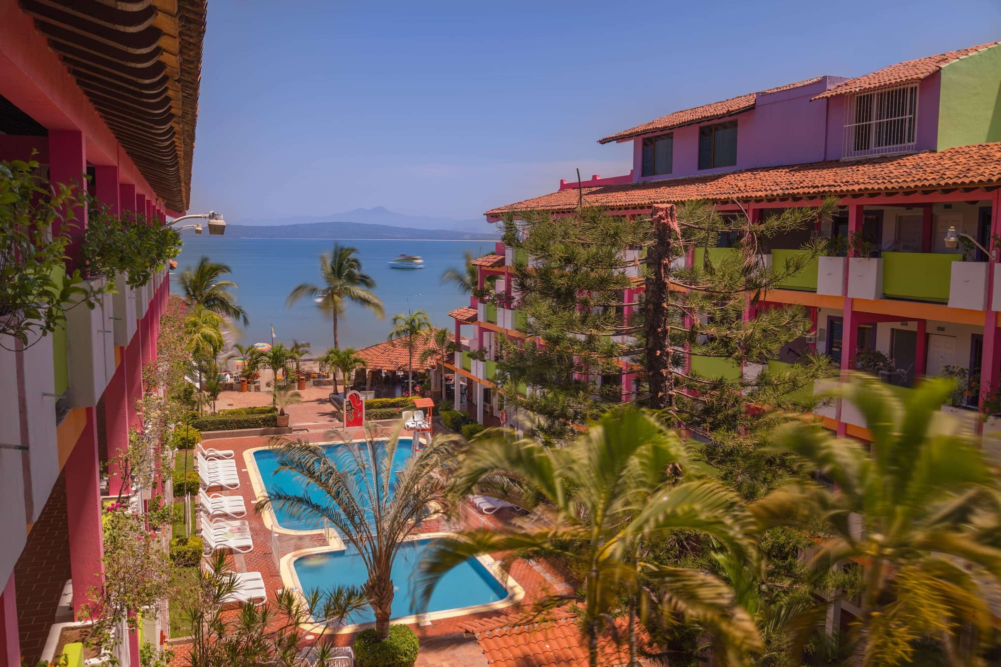 Decameron Los Cocos Guayabitos Ramada All Inclus, General view