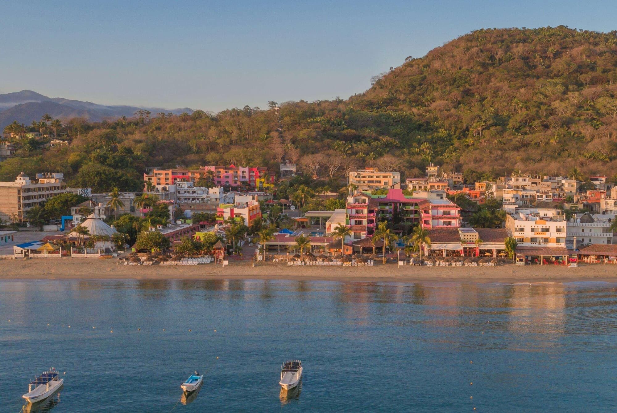 Decameron Los Cocos Guayabitos Ramada All Inclus, General view